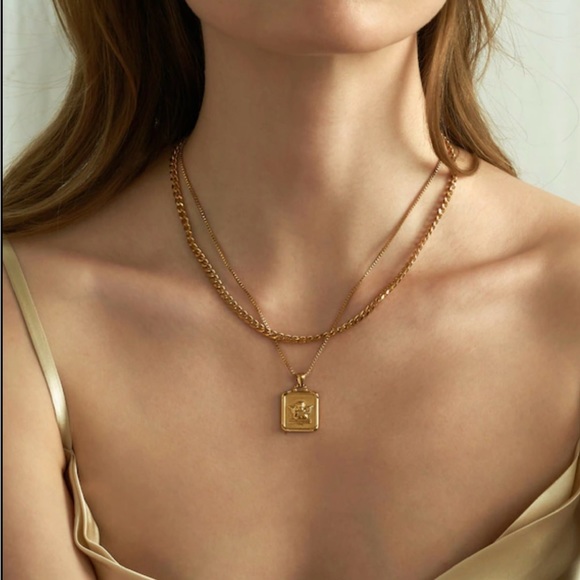 New 18k Gold Stainless Steel Angel Pendant Necklace - Picture 1 of 10